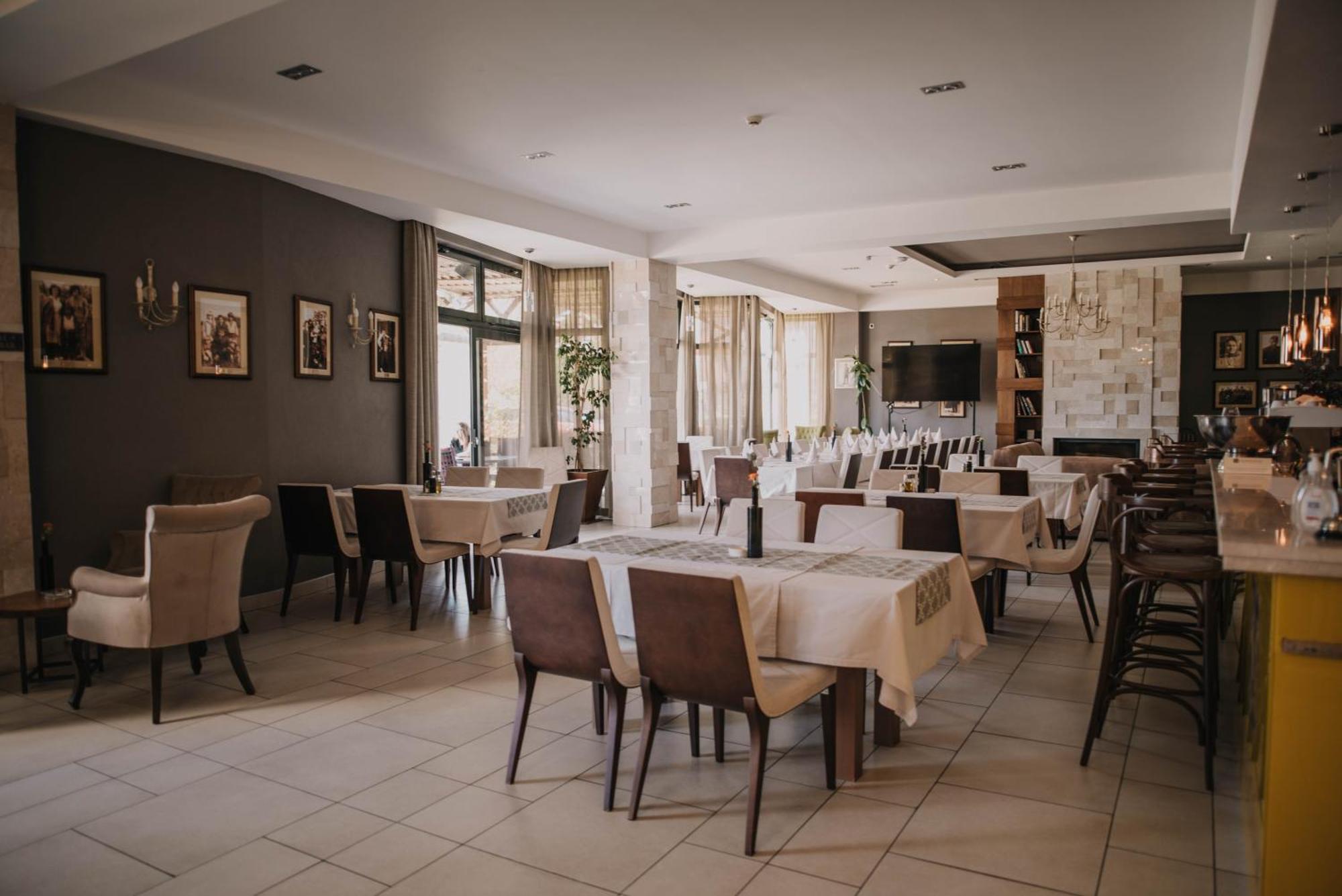 Hotel & Distillery Monogram Gradac  Ngoại thất bức ảnh