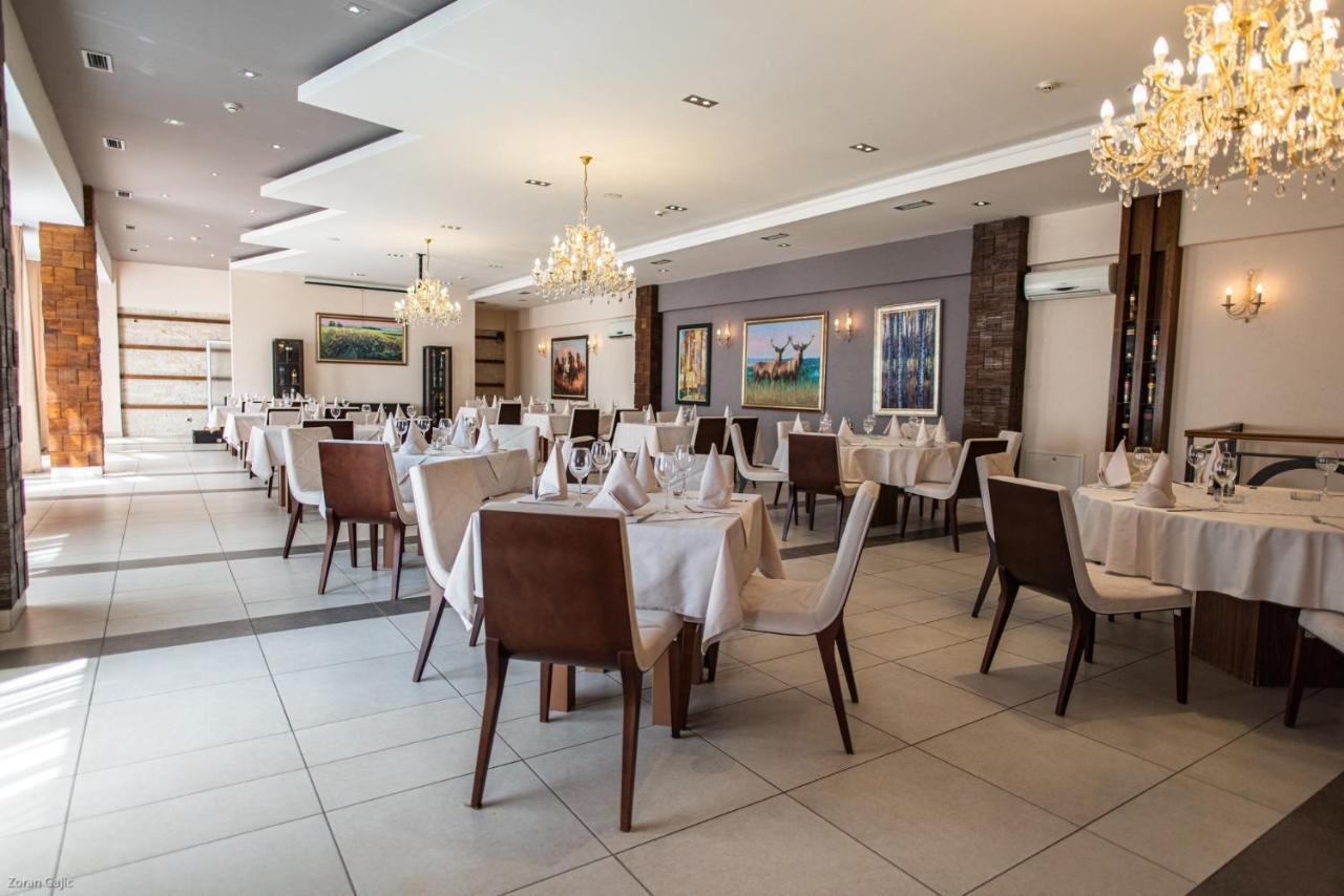 Hotel & Distillery Monogram Gradac  Ngoại thất bức ảnh